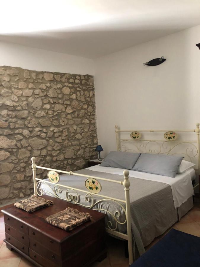Il Minotauro B&B A 5 Minuti Da Popoli Vittorito Eksteriør bilde