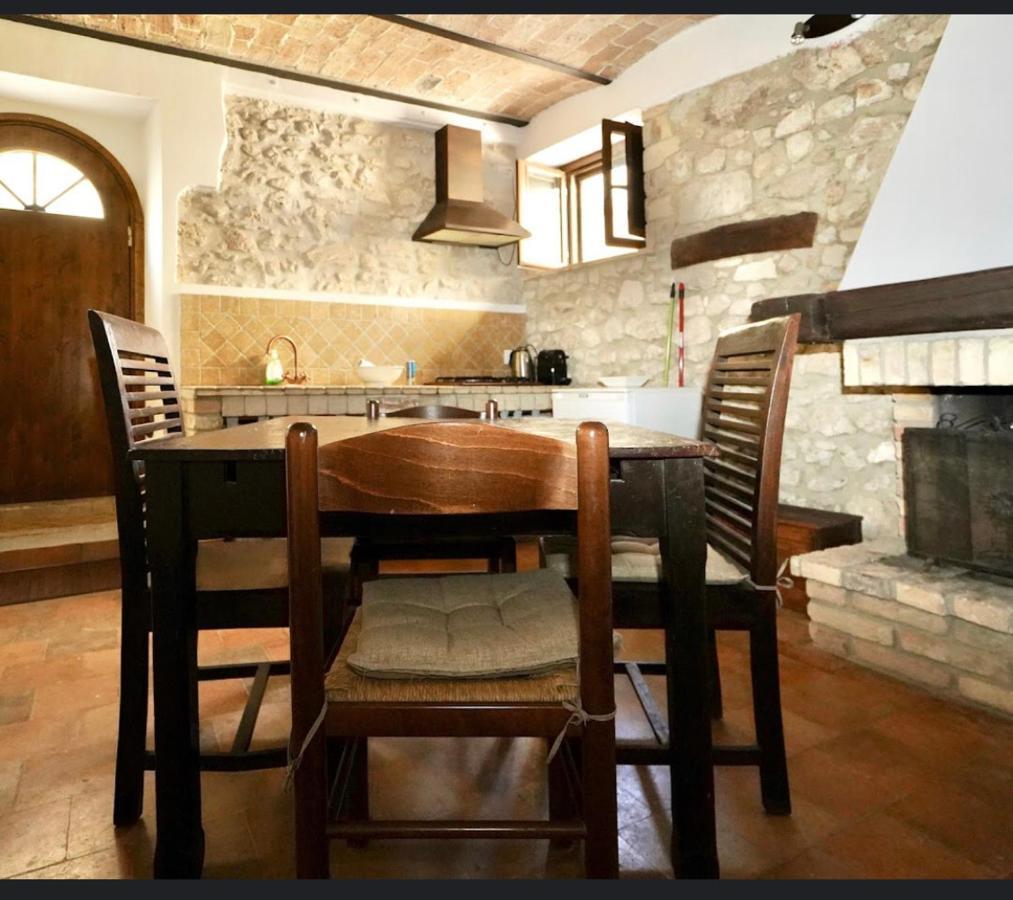 Il Minotauro B&B A 5 Minuti Da Popoli Vittorito Eksteriør bilde