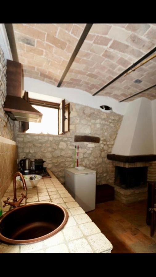 Il Minotauro B&B A 5 Minuti Da Popoli Vittorito Eksteriør bilde